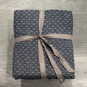 NWOT West Elm Navy Flannel Sheet Set - Queen